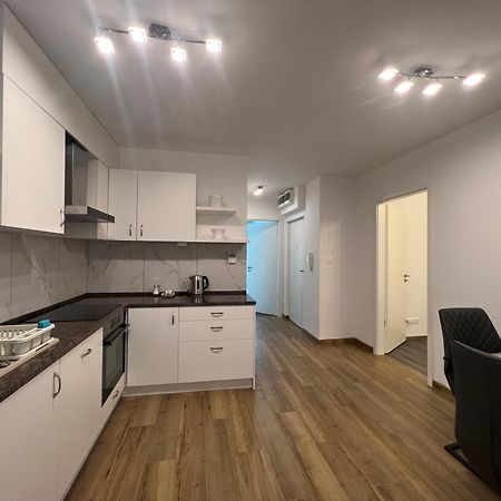 Modern Apartman Szegedin Exterior foto